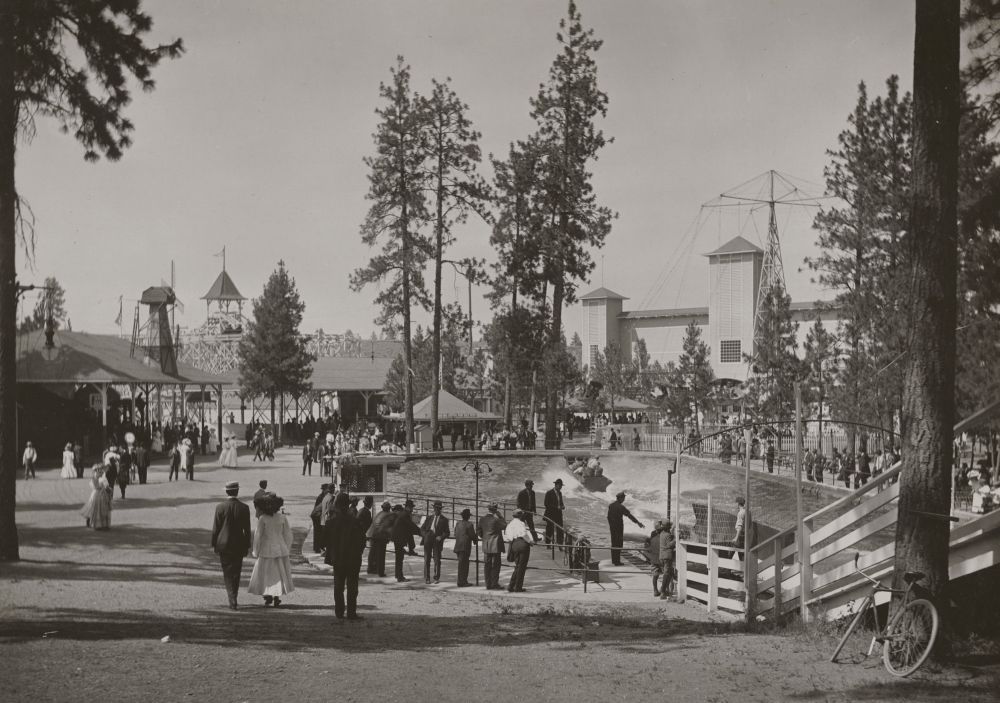 L89 141 amusement rides c1900 crop2